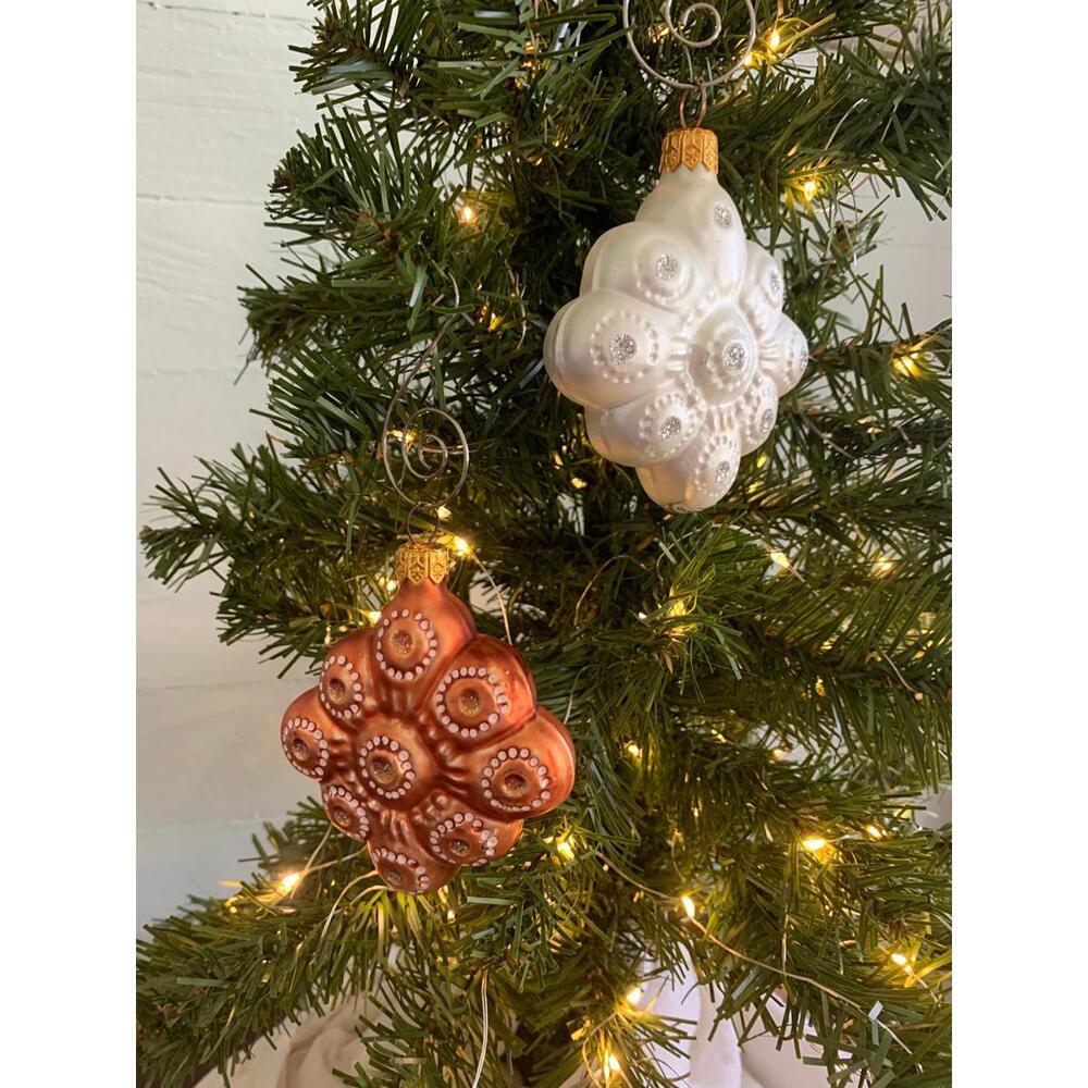 Calik’s Artistry Glass Christmas Ornaments Bronze and White Set of Two Poland